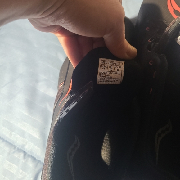 Saucony Track cleats men size 11 - Picture 2 of 12